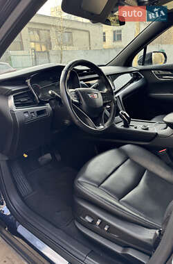 Позашляховик / Кросовер Cadillac XT6 2021 в 