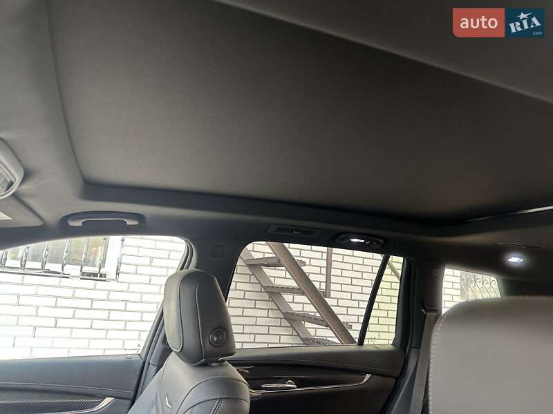 Внедорожник / Кроссовер Cadillac XT6 2019 в Киеве