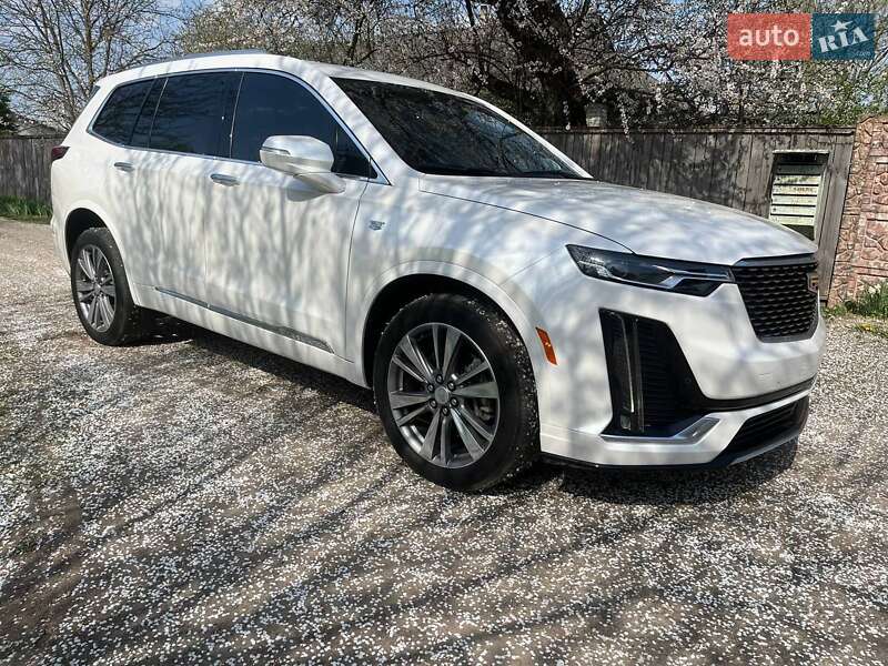 Внедорожник / Кроссовер Cadillac XT6 2019 в Киеве
