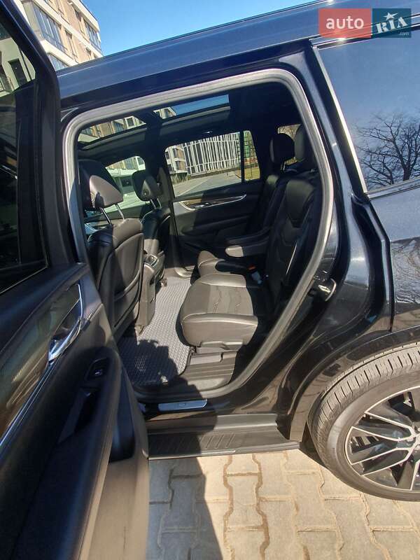 Позашляховик / Кросовер Cadillac XT6 2019 в Івано-Франківську