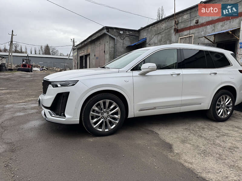 Универсал Cadillac XT6 2022 в Днепре