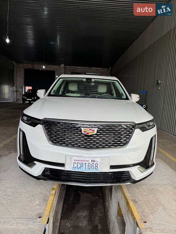 Универсал Cadillac XT6 2022 в Днепре