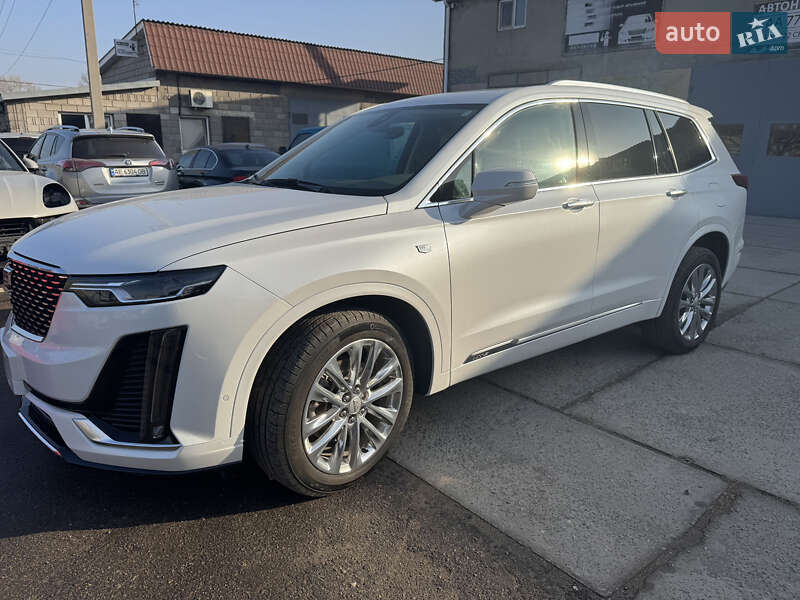 Универсал Cadillac XT6 2022 в Днепре