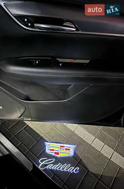 Позашляховик / Кросовер Cadillac XT6 2021 в 