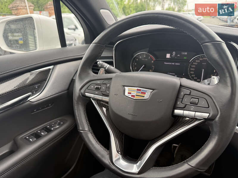Внедорожник / Кроссовер Cadillac XT6 2020 в Хмельницком