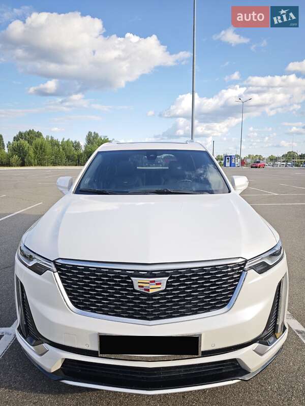 Внедорожник / Кроссовер Cadillac XT6 2019 в Киеве