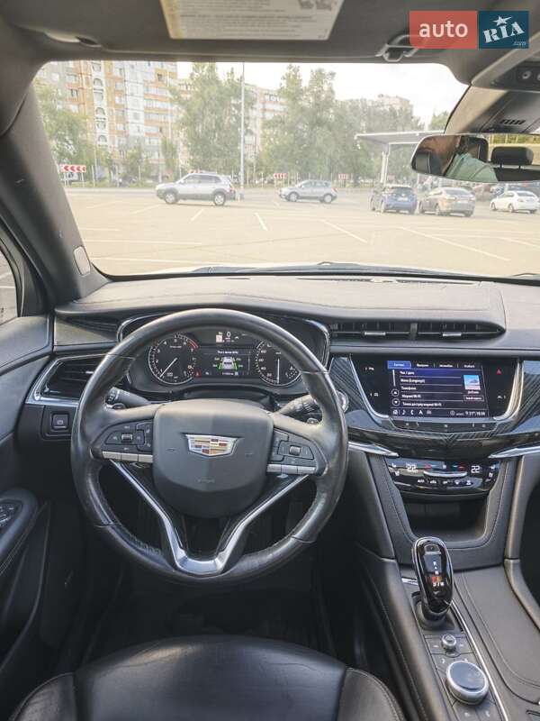 Внедорожник / Кроссовер Cadillac XT6 2019 в Киеве