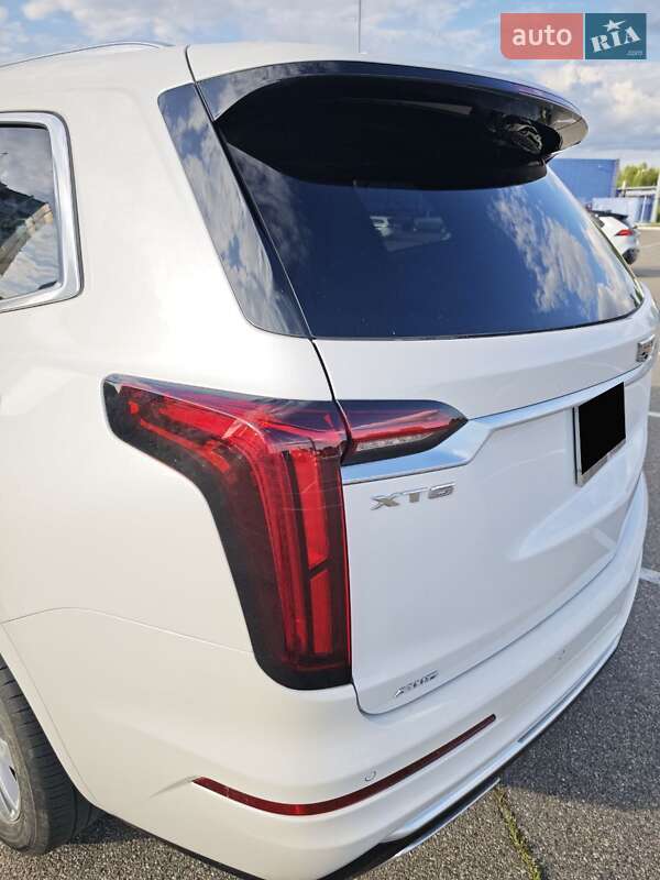 Внедорожник / Кроссовер Cadillac XT6 2019 в Киеве