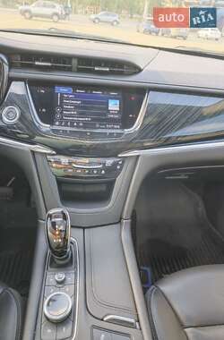 Внедорожник / Кроссовер Cadillac XT6 2019 в 