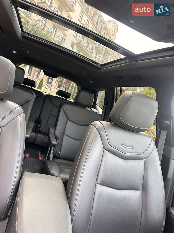 Внедорожник / Кроссовер Cadillac XT6 2021 в Одессе