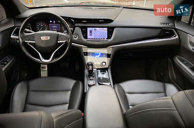 Позашляховик / Кросовер Cadillac XT6 2021 в 