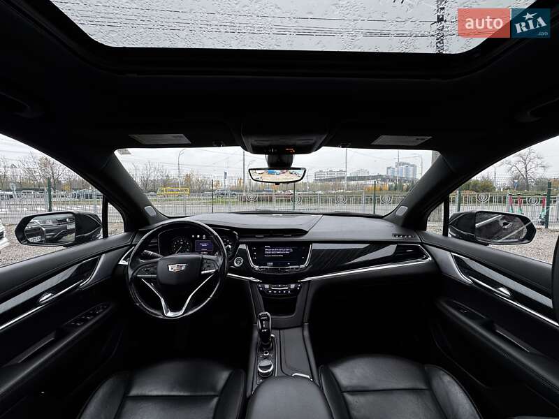 Внедорожник / Кроссовер Cadillac XT6 2019 в Киеве