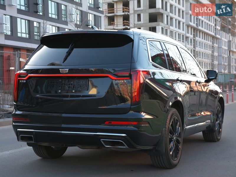 Позашляховик / Кросовер Cadillac XT6 2021 в Києві