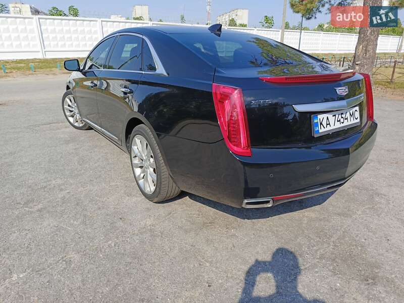 Седан Cadillac XTS 2016 в Киеве