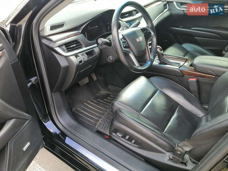 Седан Cadillac XTS 2016 в Киеве