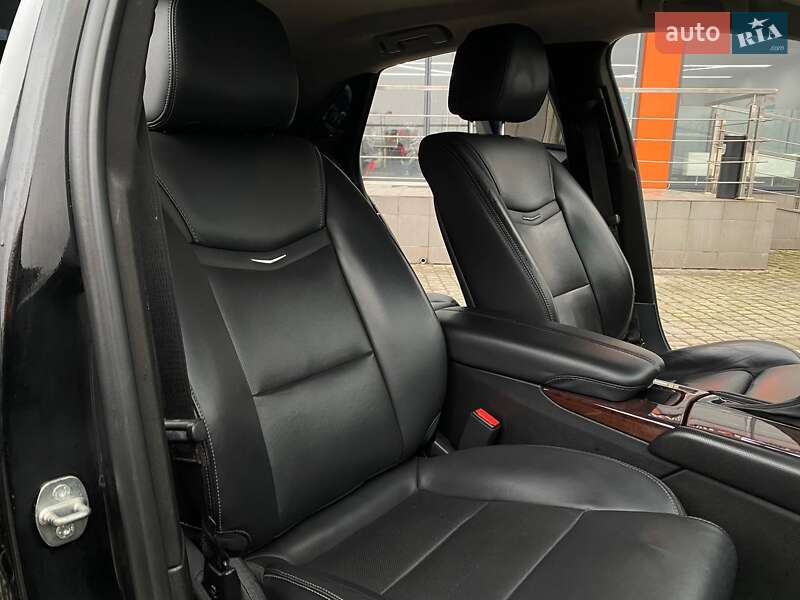 Седан Cadillac XTS 2016 в Львове