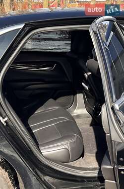 Седан Cadillac XTS 2014 в 