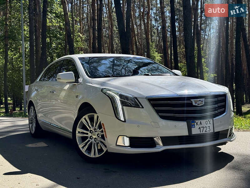 Седан Cadillac XTS 2017 в 