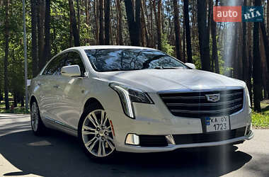 Седан Cadillac XTS 2017 в 