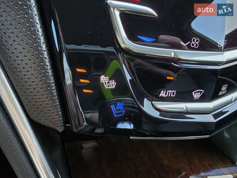 Седан Cadillac XTS 2016 в Киеве