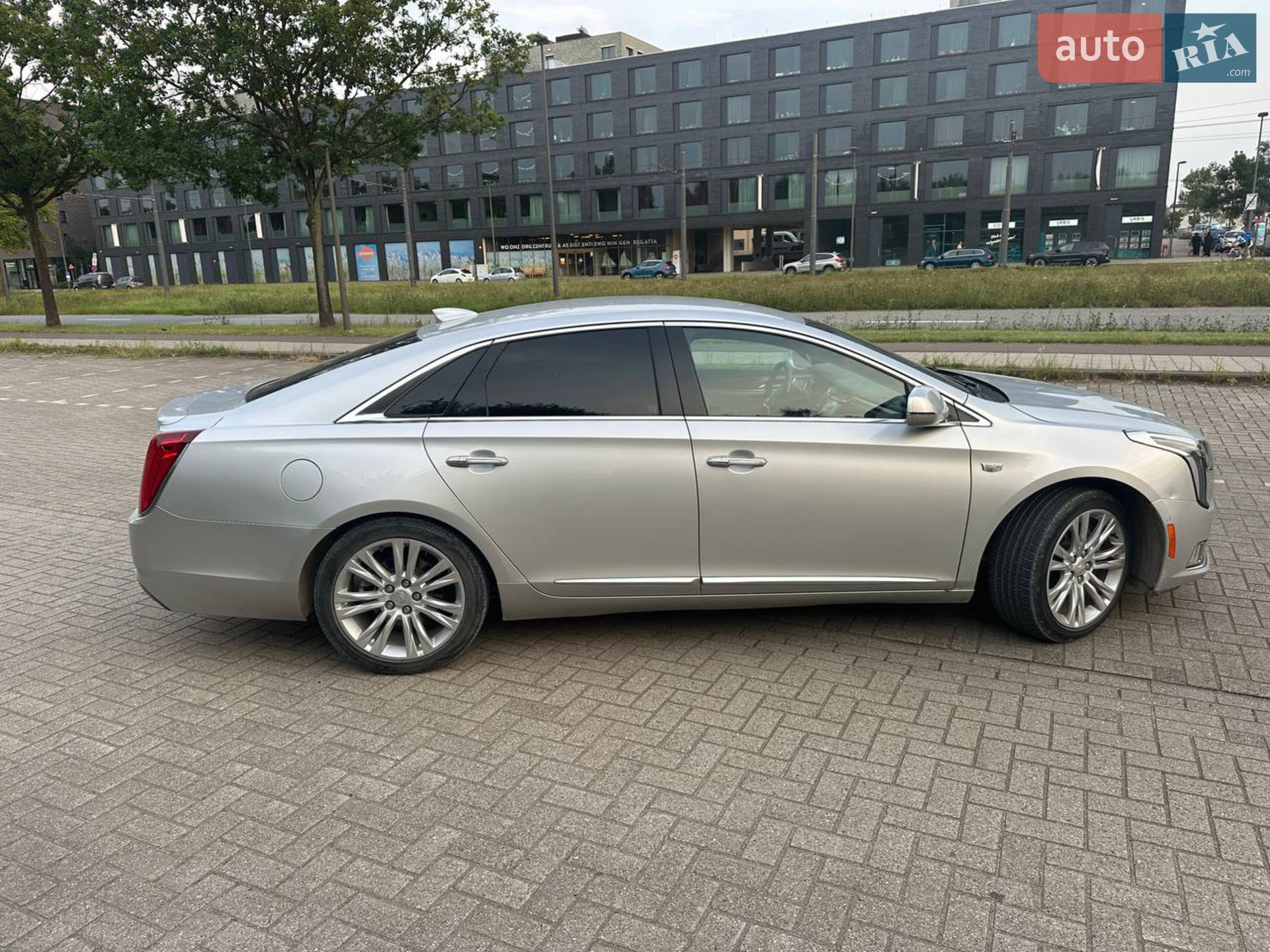 Cadillac XTS 2018 VIN 2G61M5S30K9107588 фото оголошення 29 з 31