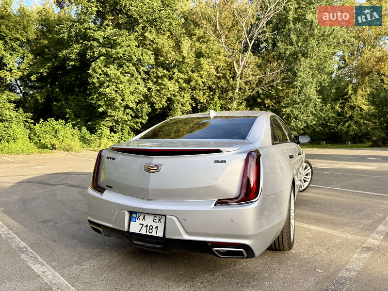 Седан Cadillac XTS 2017 в Киеве