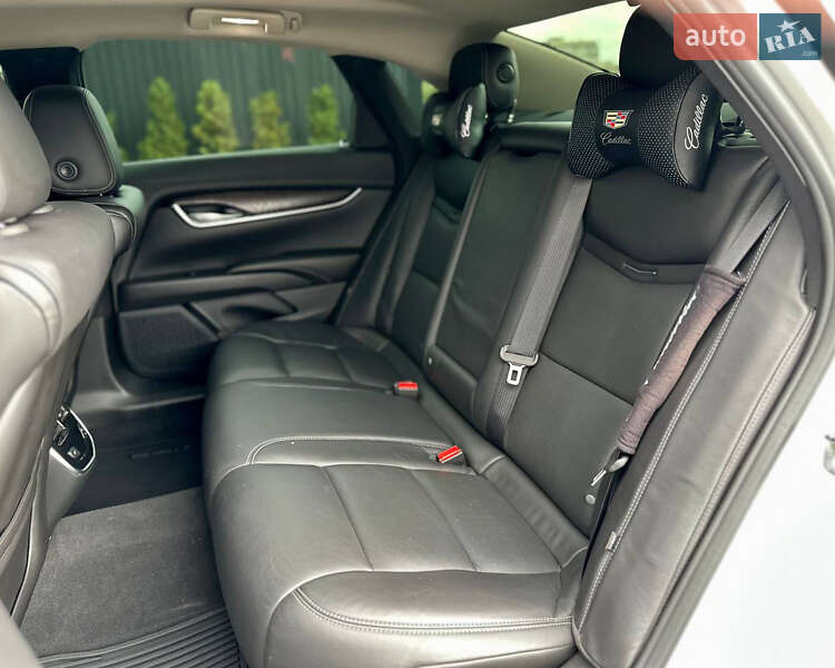 Седан Cadillac XTS 2018 в Києві