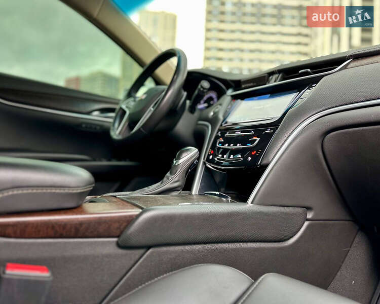 Седан Cadillac XTS 2018 в Києві