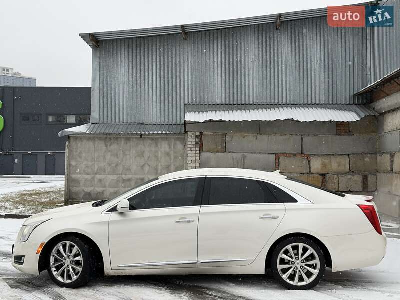 Седан Cadillac XTS 2012 в Києві