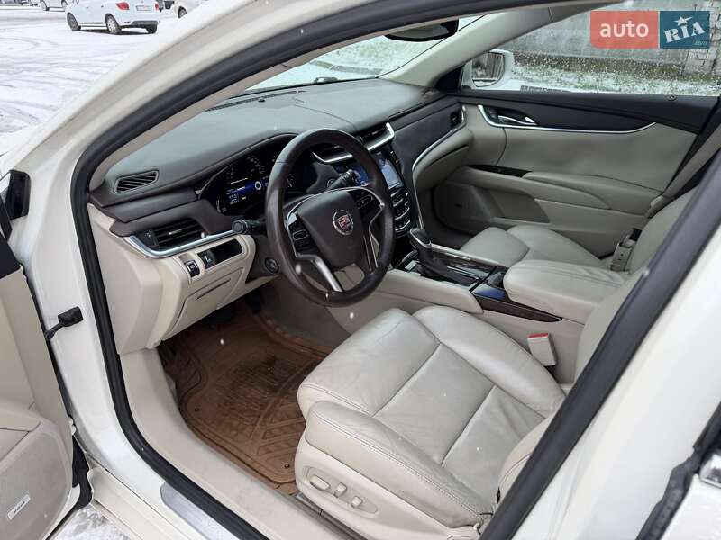 Седан Cadillac XTS 2012 в Києві