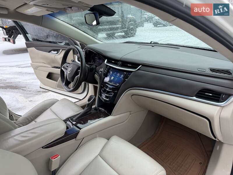 Седан Cadillac XTS 2012 в Києві