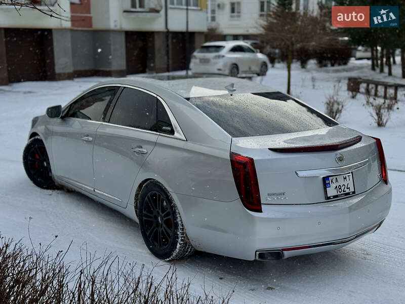 Седан Cadillac XTS 2012 в Івано-Франківську
