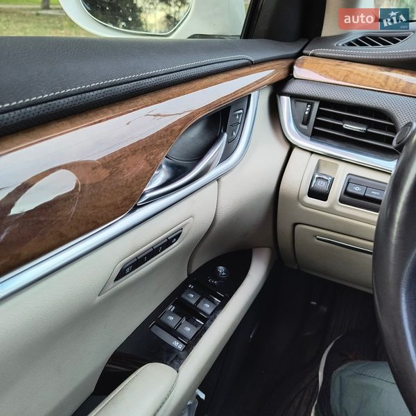 Седан Cadillac XTS 2019 в Никополе