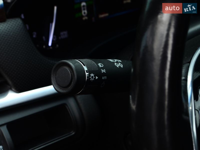 Седан Cadillac XTS 2016 в Киеве фото 28 Седан Cadillac XTS 2016 в Киеве