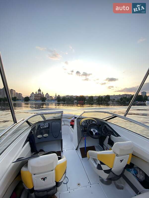 Катер Campion Chase 2005 в Киеве