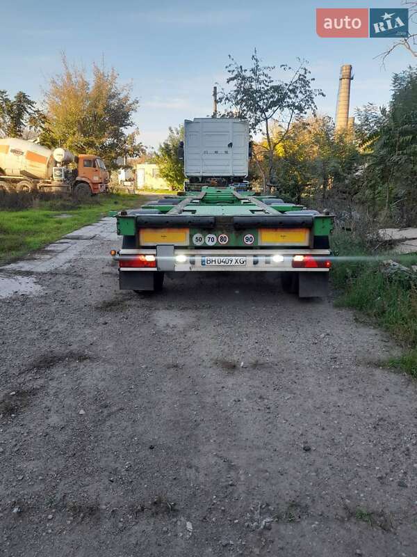 Контейнеровоз напівпричіп Carnehl CCS-GF 2009 в Одесі фото 5 Контейнеровоз напівпричіп Carnehl CCS-GF 2009 в Одесі