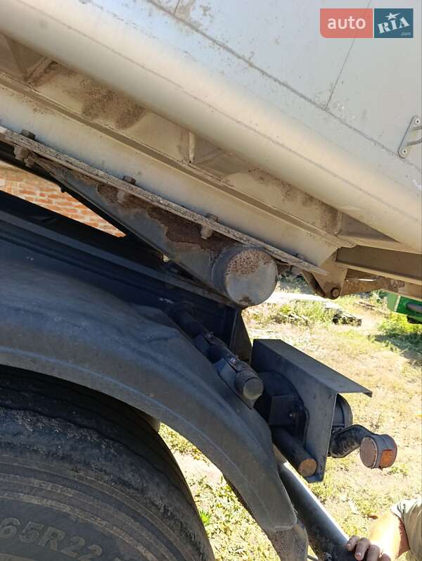 Самосвал полуприцеп Carnehl CHKS/AH 2004 в Балаклее