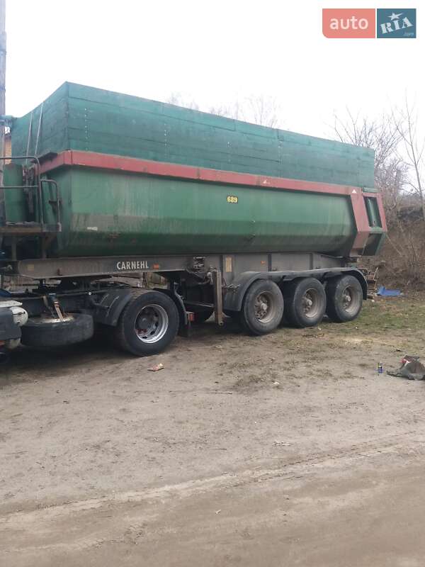Самосвал полуприцеп Carnehl CHKS 2004 в Фастове