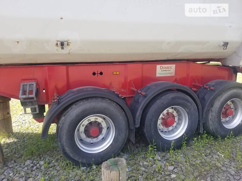 Самосвал полуприцеп Carnehl Hardox 2008 в Виннице фото 6 Самосвал полуприцеп Carnehl Hardox 2008 в Виннице