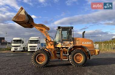 Фронтальный погрузчик Case Construction 521D 2001 в Луцке