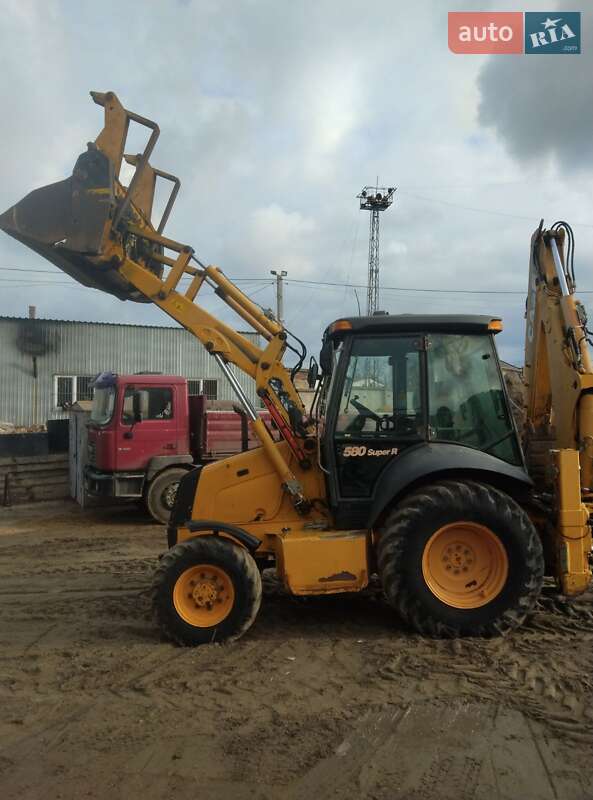 Фронтальный погрузчик Case Construction 580ST 2005 в Одессе