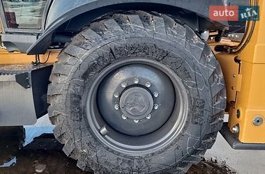 Экскаватор погрузчик Case Construction 580ST 2025 в Киеве