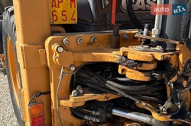 Екскаватор навантажувач Case Construction 580ST 2016 в Чернівцях