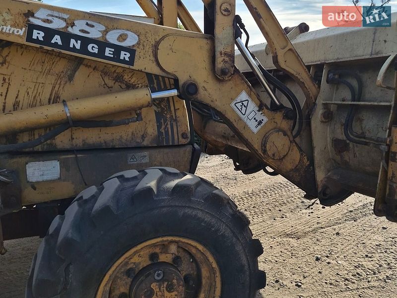 Экскаватор погрузчик Case Construction 580ST 2000 в Полтаве