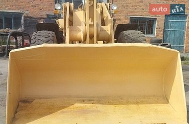 Фронтальні навантажувачі Case Construction 721E 2006 в Романіву