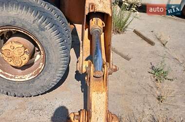Колісний екскаватор Case Construction 788-P 1997 в 