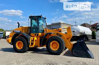 Фронтальный погрузчик Case Construction 821E 2008 в 
