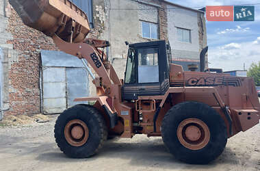 Фронтальный погрузчик Case Construction 821E 1995 в 