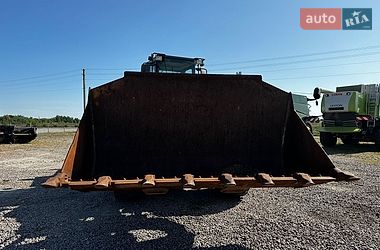 Фронтальный погрузчик Case Construction 821E 2004 в Белой Церкви