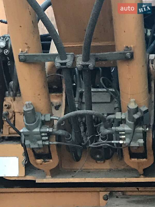Колесный экскаватор Case Construction WX 165 2002 в Киеве фото 4 Колесный экскаватор Case Construction WX 165 2002 в Киеве